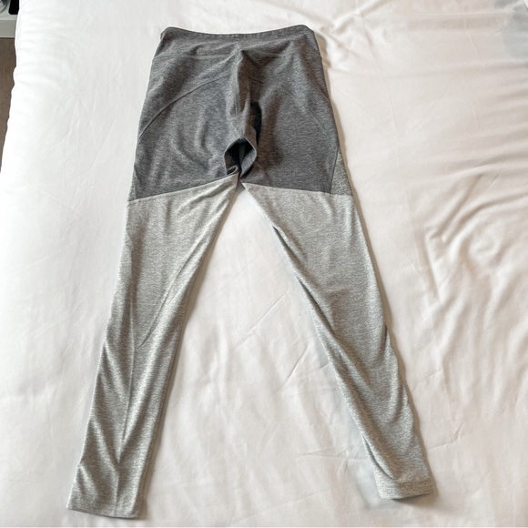 Outdoor Voices Gray Colorblock Leggings - Picture 5 of 6